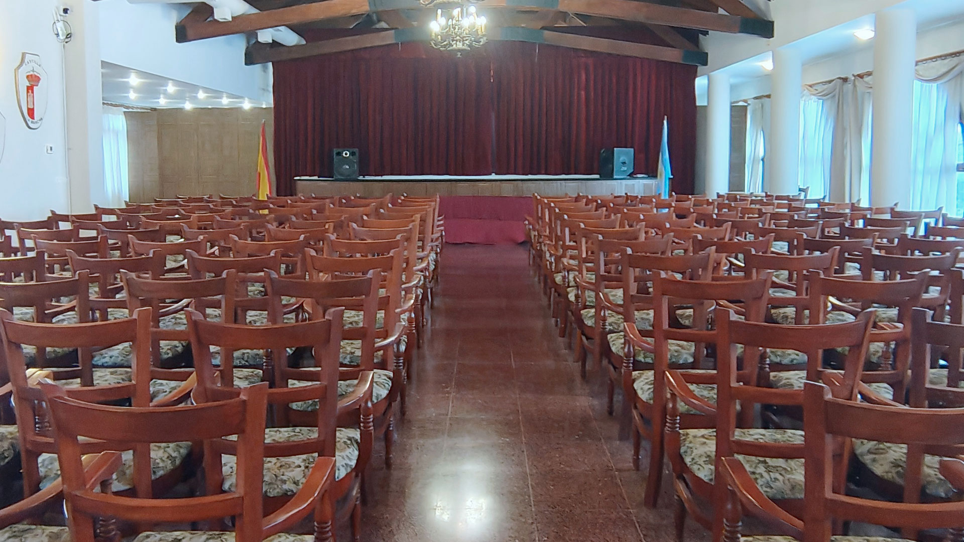 Salones de Fiesta y Teatro